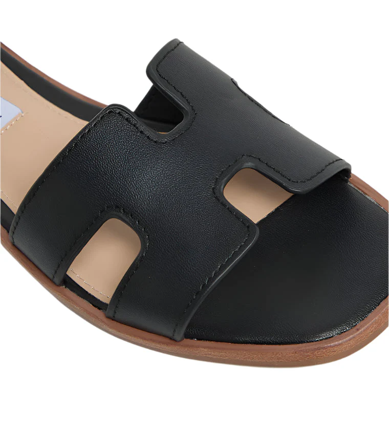 Hadyn Women's Black Leather Flat Sandals - Image 4