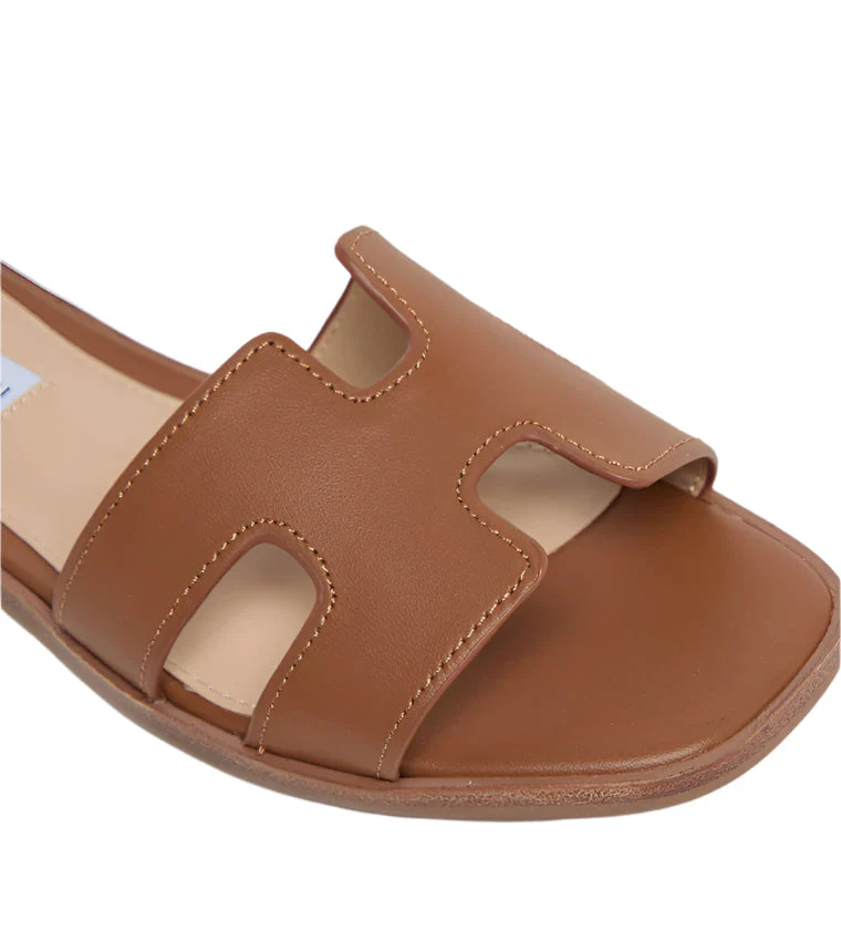 Hadyn Women's Cognac Leather Flat Sandals - Image 3