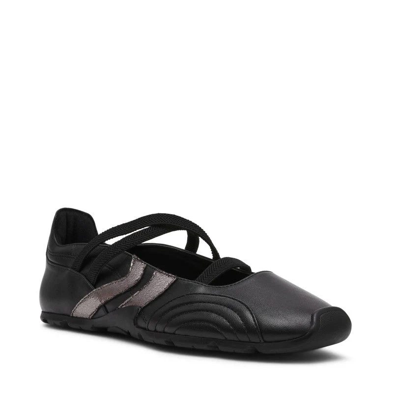Joisie Black Women's Low Top Sneakers