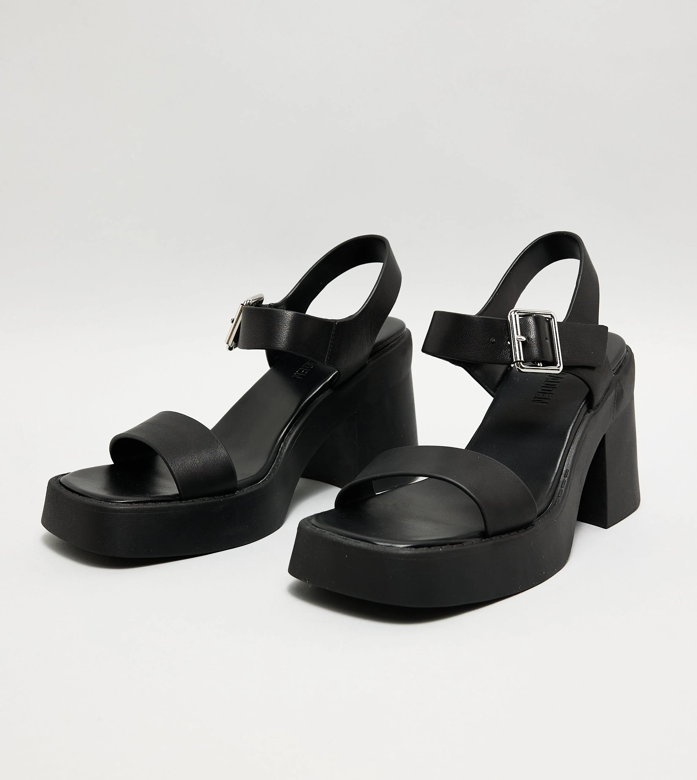 Kandra Women's Black Heels - Image 4