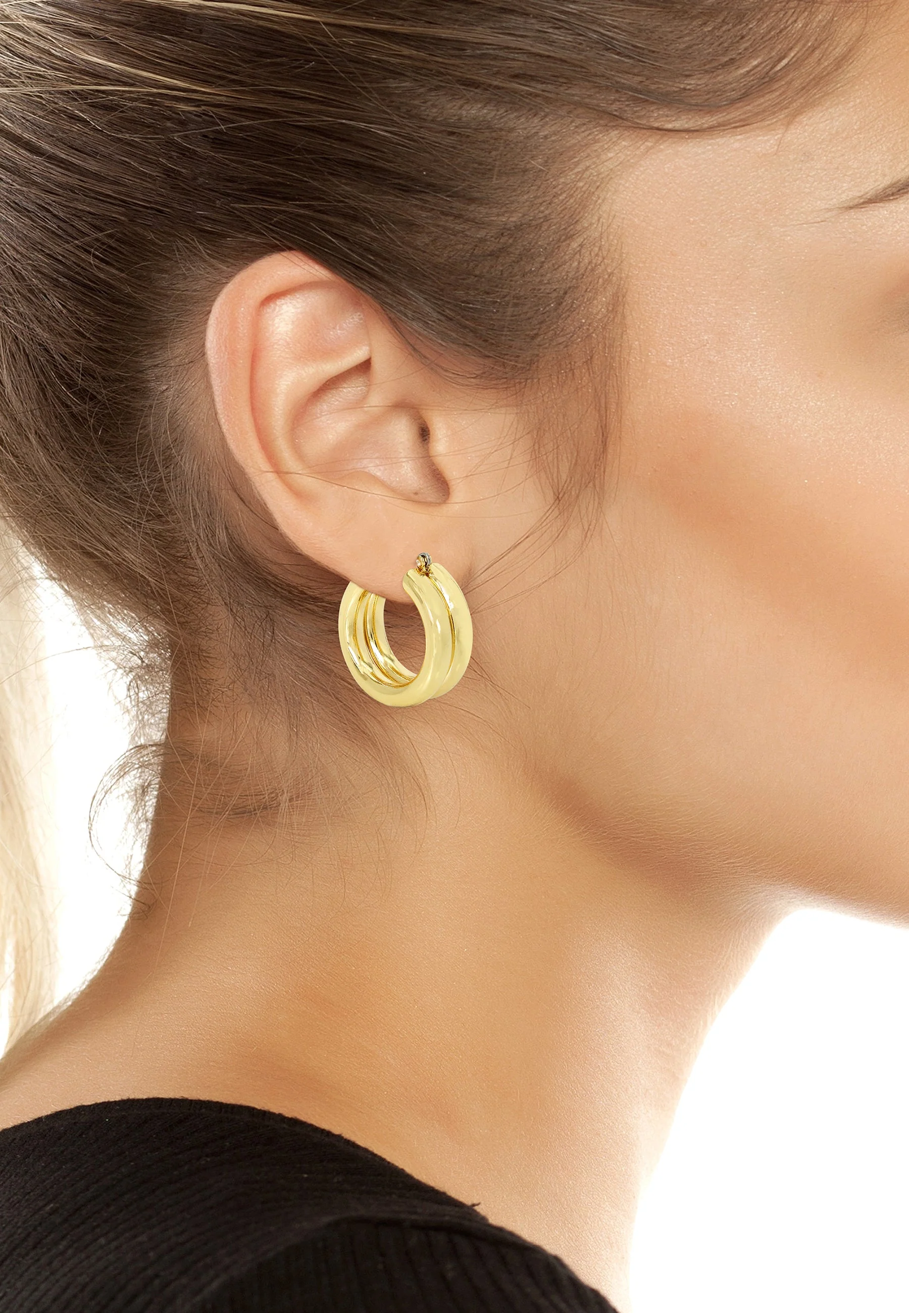 Hoops Women's Gold Earrings - Image 4