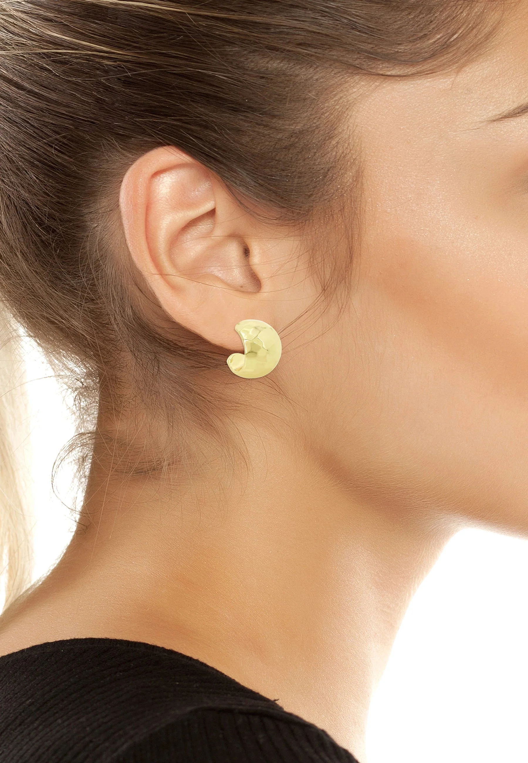 Fetch Studs Women's Gold Earrings - Image 4
