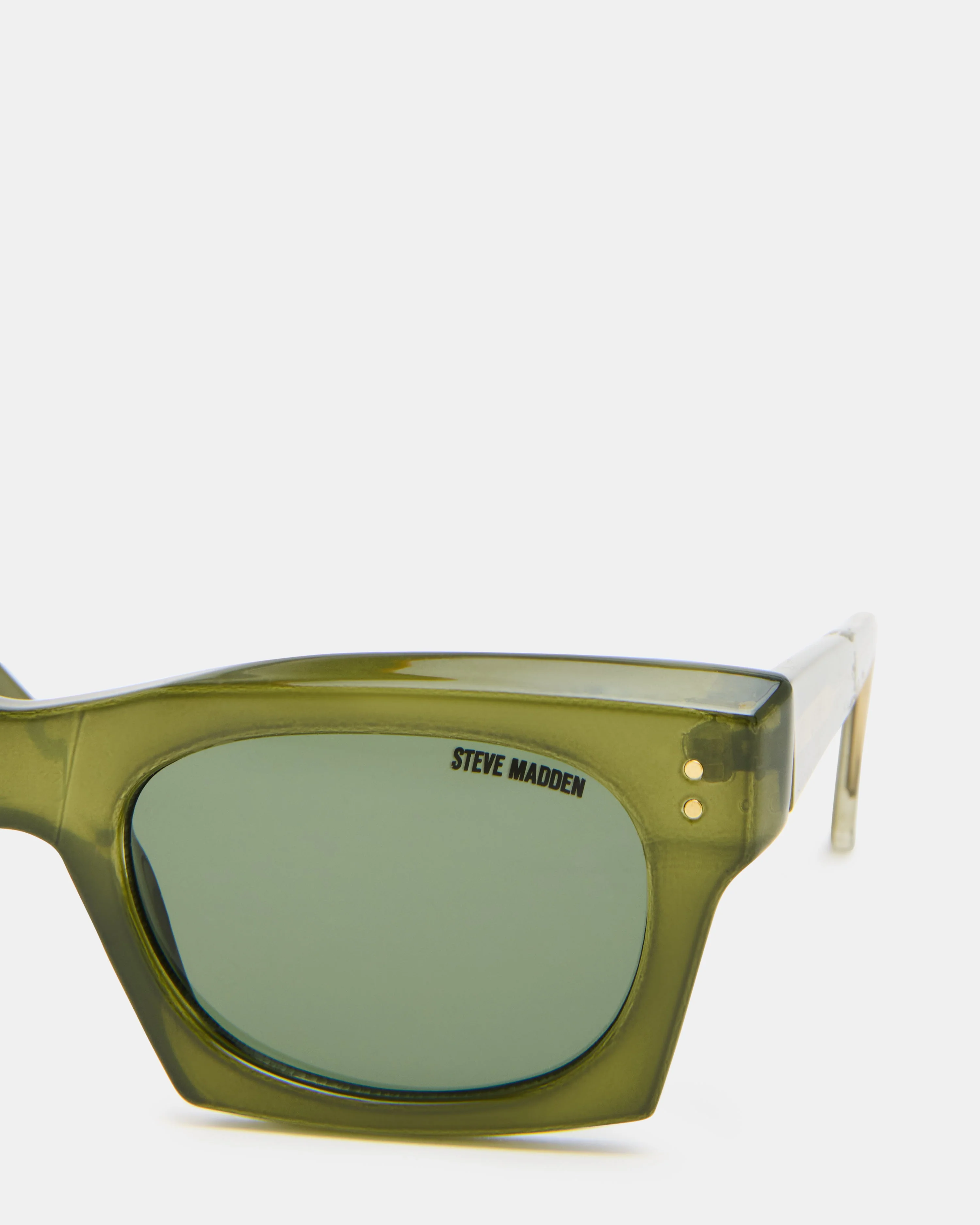 Izan Green Sunglasses - Image 2