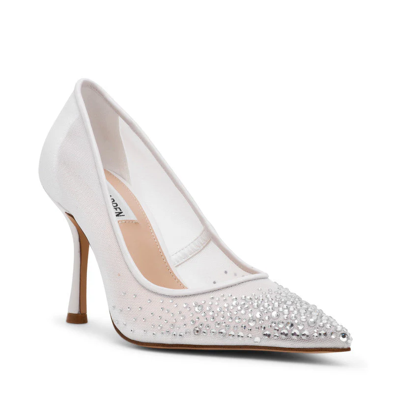 Chantelle Cream Women's Pumps