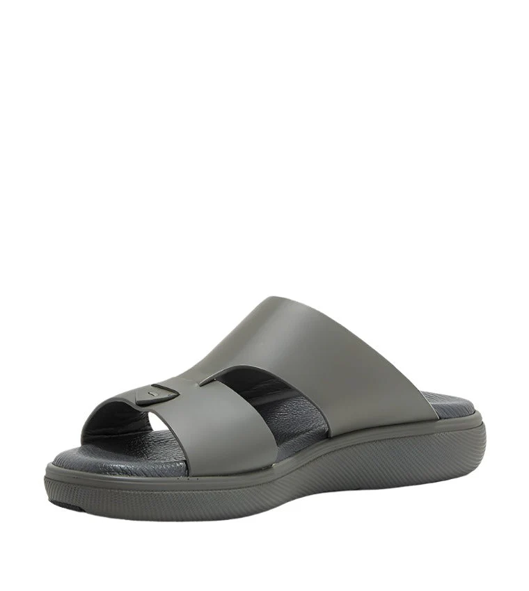 Riyal Men's Grey Arabic Sandals - Image 4