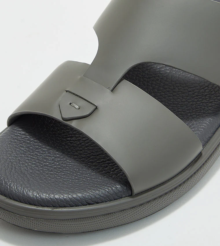 Riyal Men's Grey Arabic Sandals - Image 5